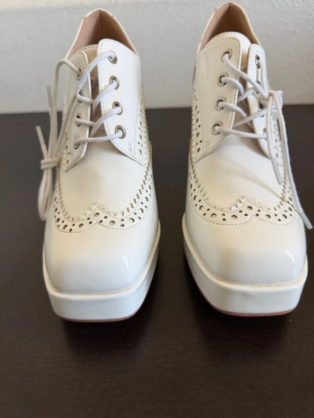 Womens  White Patent Platform Brogue Derby Oxfords.